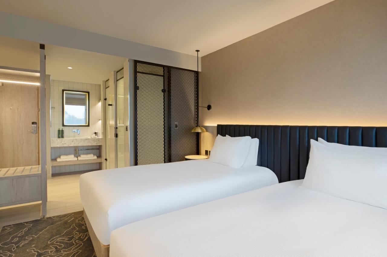 Hilton Garden Inn Peterborough City Centre Экстерьер фото