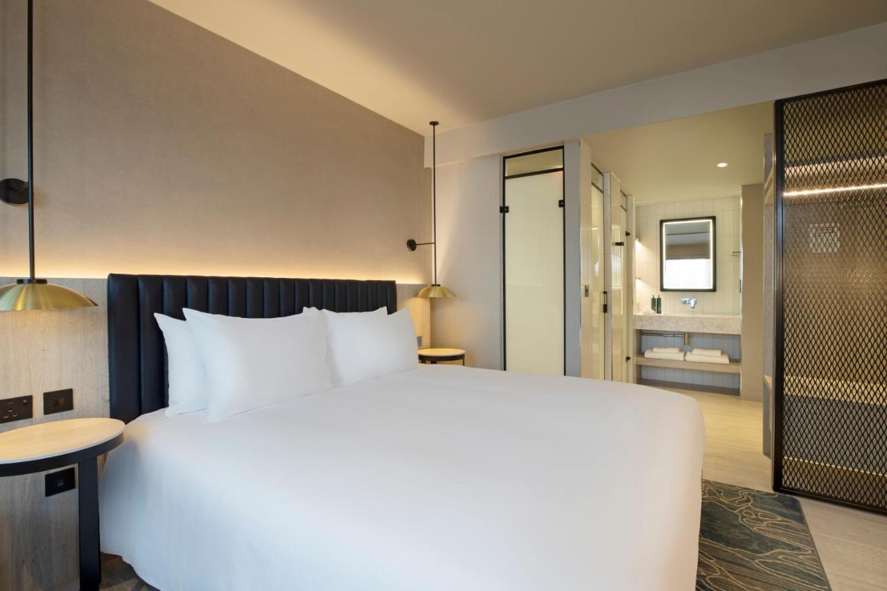 Hilton Garden Inn Peterborough City Centre Экстерьер фото